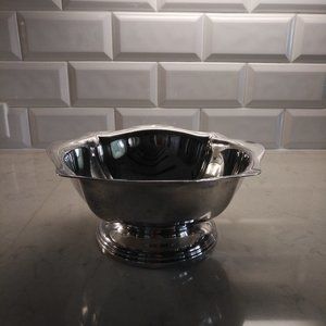 REED AND BARTON SILVER-PLATED 10.75" SCALLOPED BOWL
